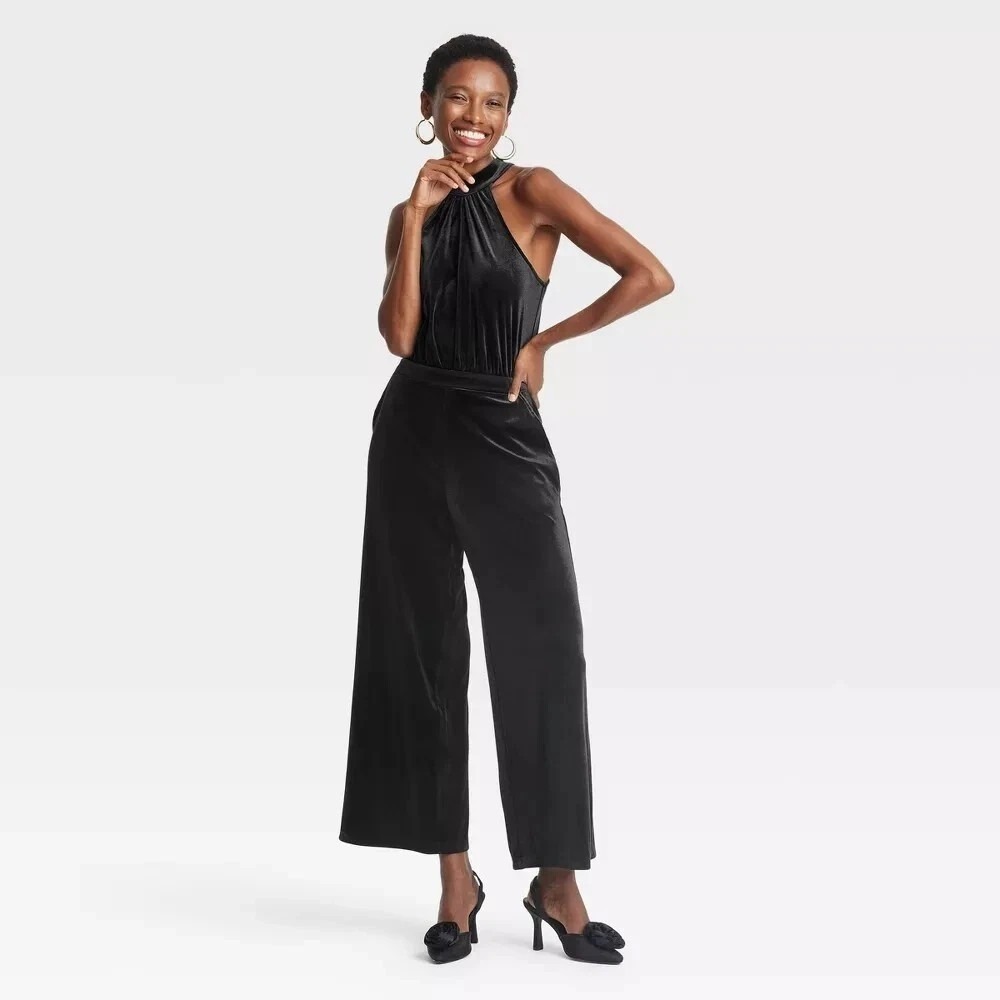 A New Day Velvet Halter Jumpsuit Black Size‎ L New With Tags
